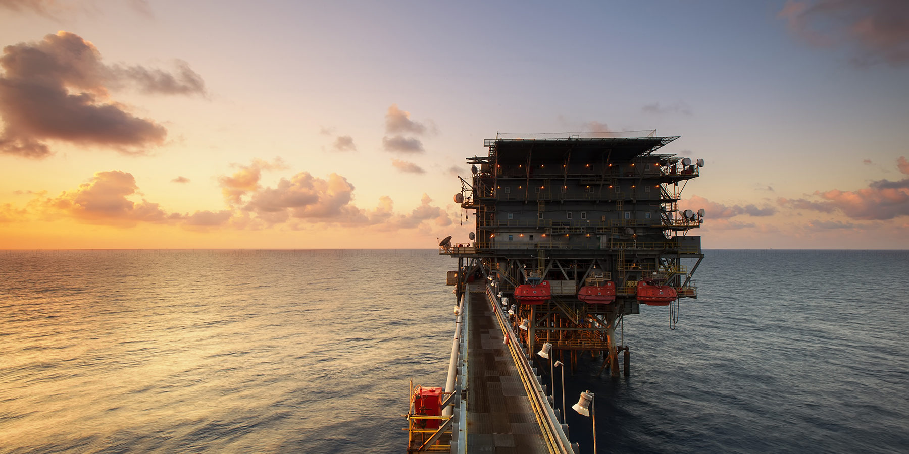 Offshore-rig-oilproduction-7
